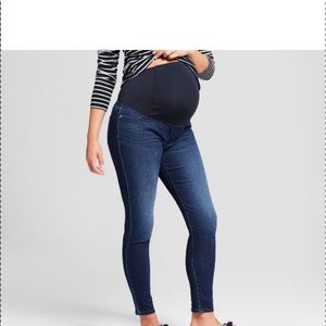 NWOT High-Rise Over Belly Skinny Maternity Jeans - Isabel Maternity, size 4/27